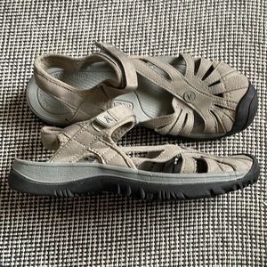 Keen women sandals